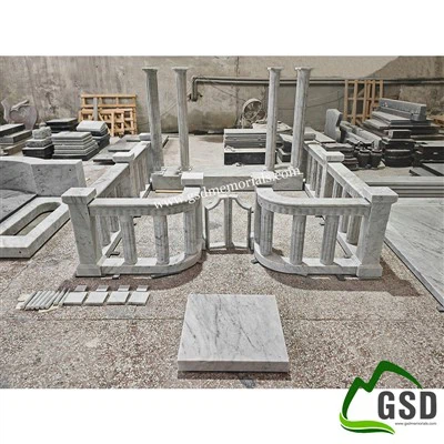 Carrara White Traveler Memorial